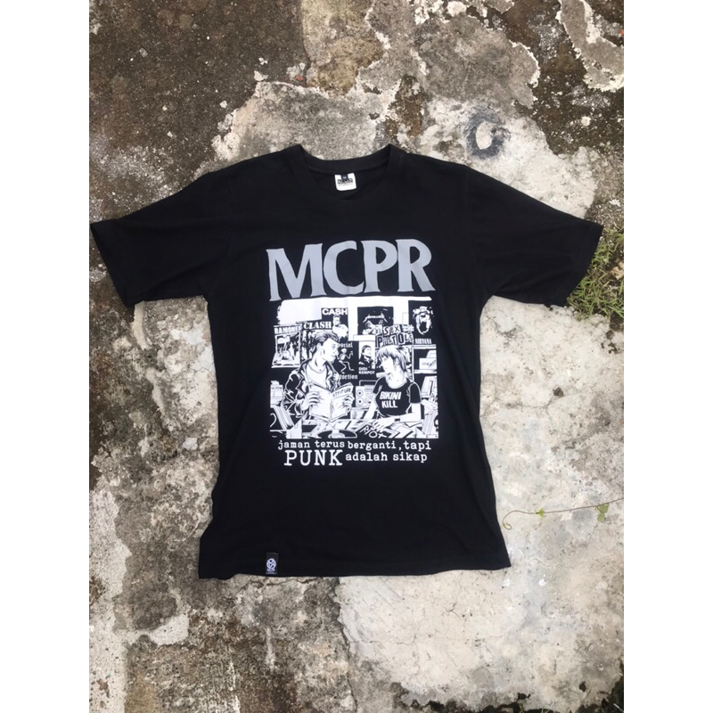 kaos/ts band mcpr ori “punk is attitude”