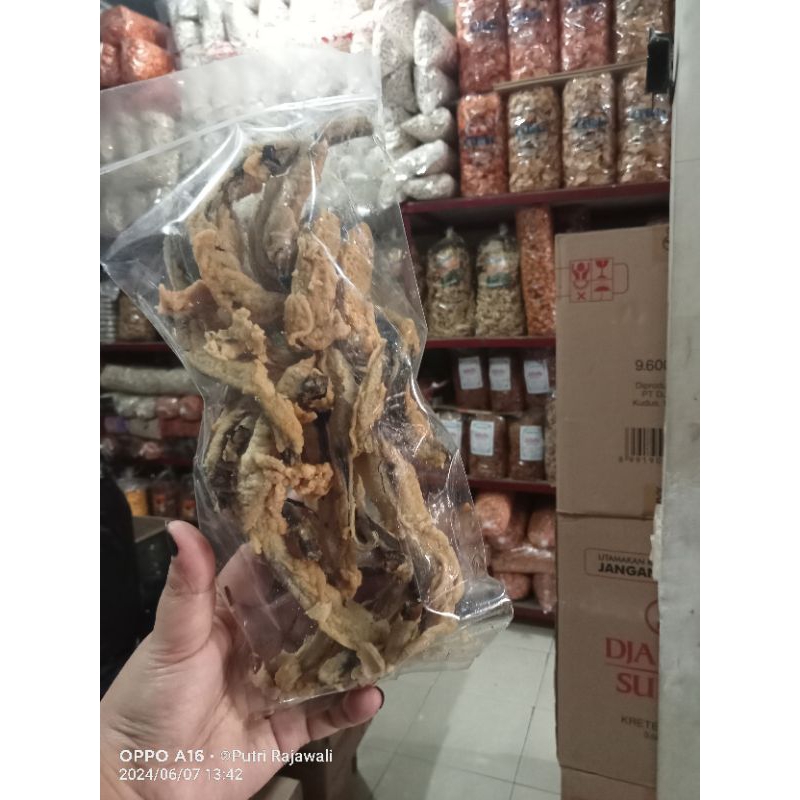 

KERIPIK BELUT 150gr