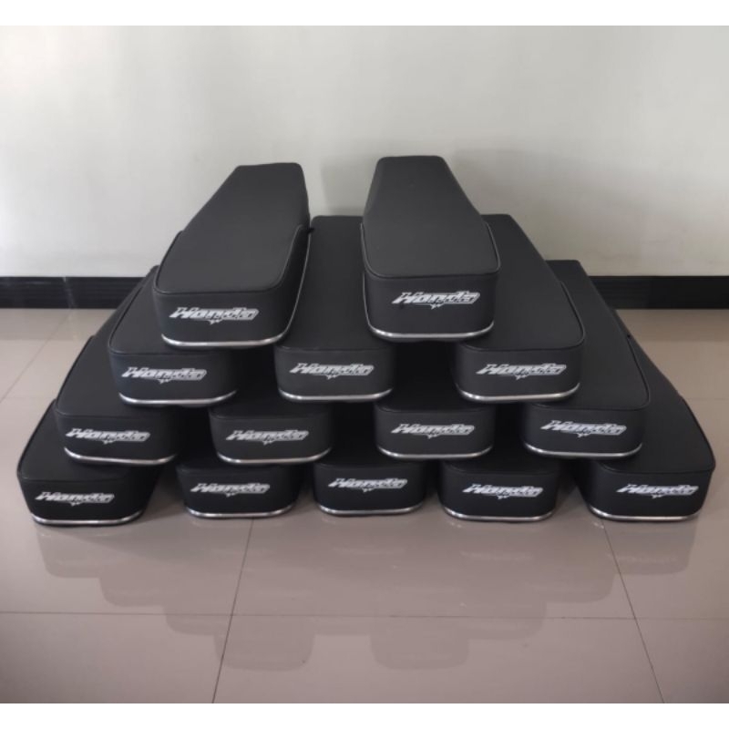 jok cb navaro mbtech slim motif Honda new (Bisa riques tipis 9cm 9,5cm 10cm)