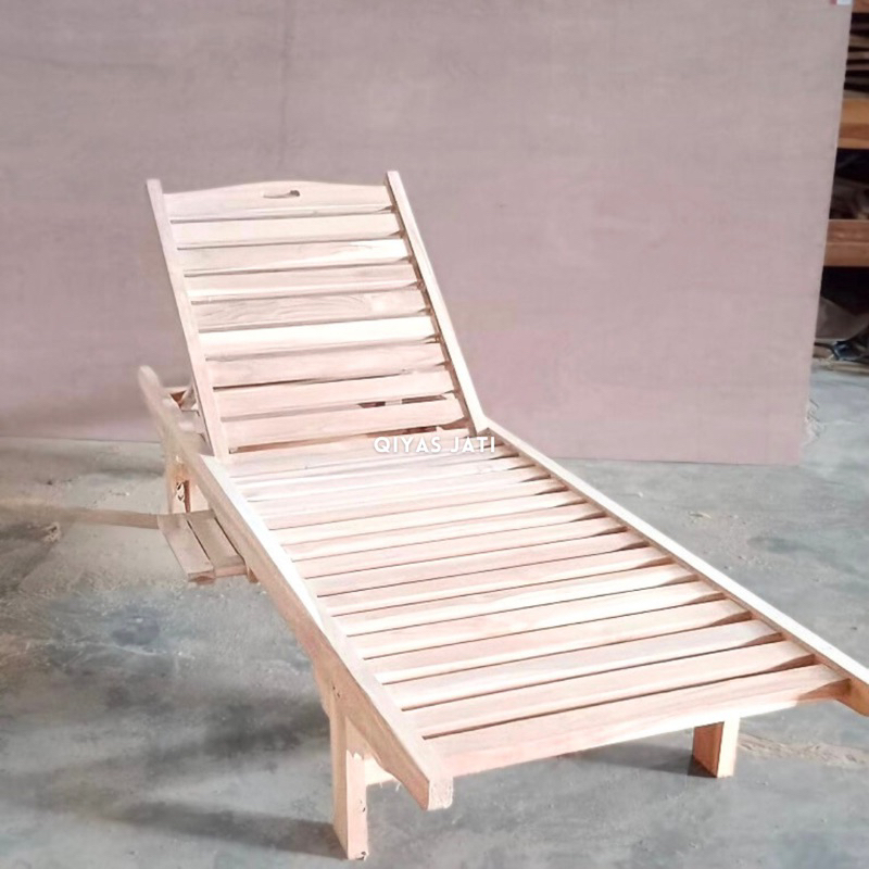 Kursi pantai kolam renang lounger lonjer kursi santai selonjoran kayu jati belum finishing