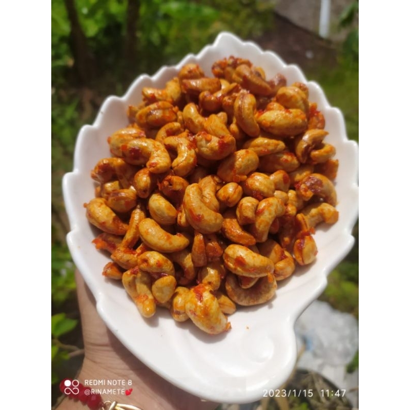 

Kacang mete pedas manis (asli Wonogiri)