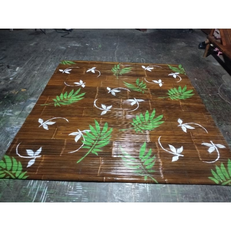 Tirai bambu Wulung motif daun