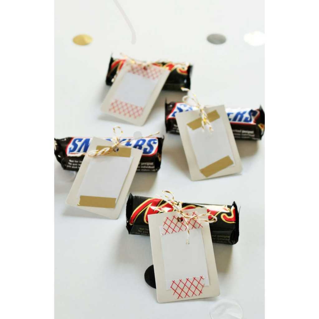 

mini gift / snack / hadiah lucu / mini snack / kartu ucapan / hadiah / hadiah unik / hadiah menarik / hadiah mini / hadiah kecil / cokelat mini / gift