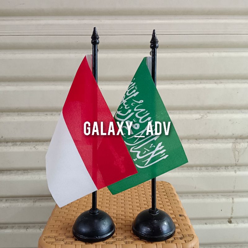 

[1PAKET]bendera meja negara ARAB SAUDI dan INDONESIA + tiang