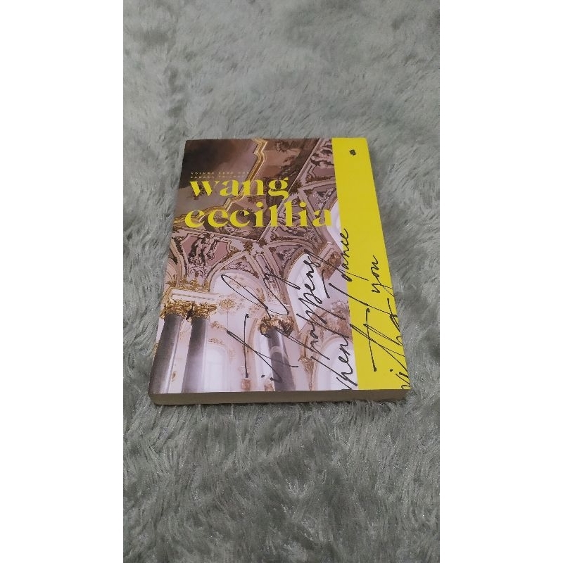 Novel by Cecillia Wang - It Only Happens When I Dance With You (Preloved)