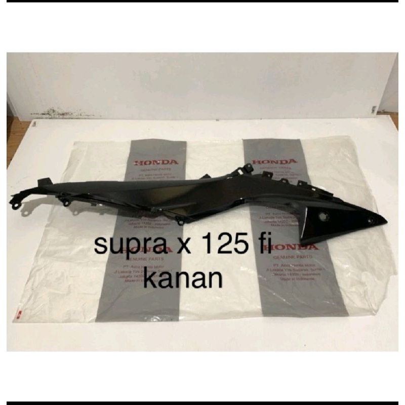 Cover R body side  Supra x 125 FI k41  Hitam doff original  sambungan body Supra x 125 FI K41