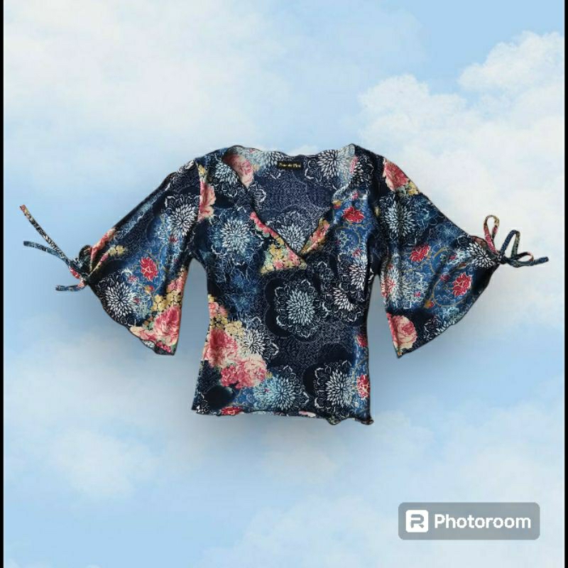 Navy Floral Kimono Top | atasan blouse bunga flower biru dongker y2k pantai outwear outer batik whim