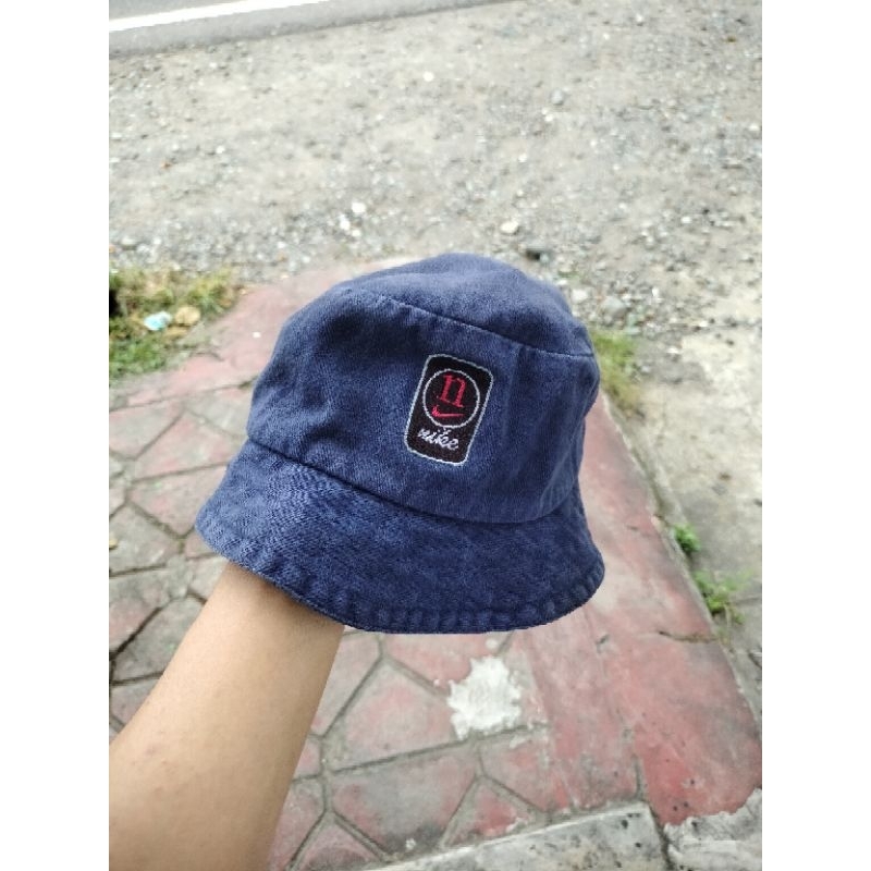 Bucket heat nike vintage sport