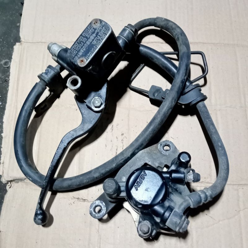 cakram depan Honda beat /kaliper .master rem beat asli ori copotan