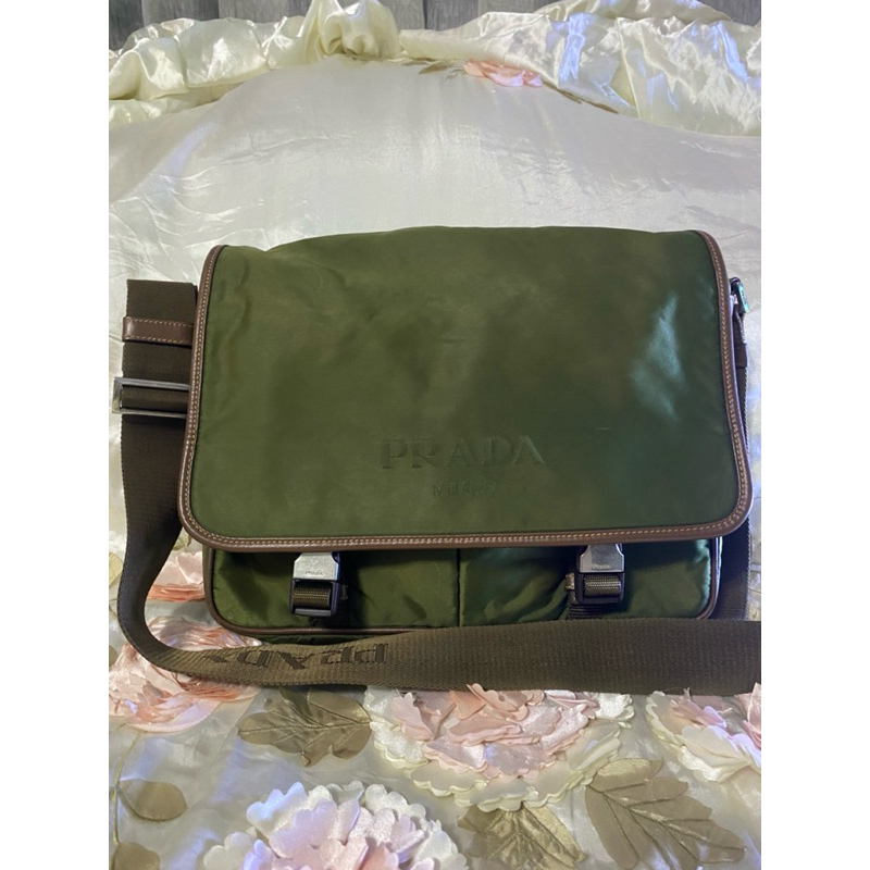 Prada nilon massanger bag unisex