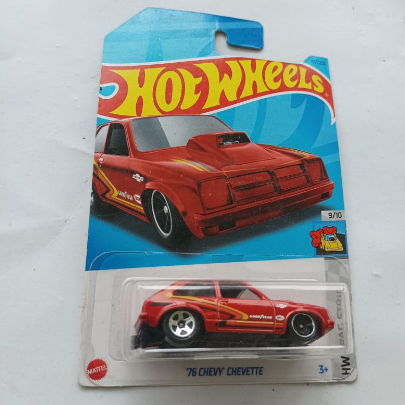 Hot wheels 76 chevy corvette merah