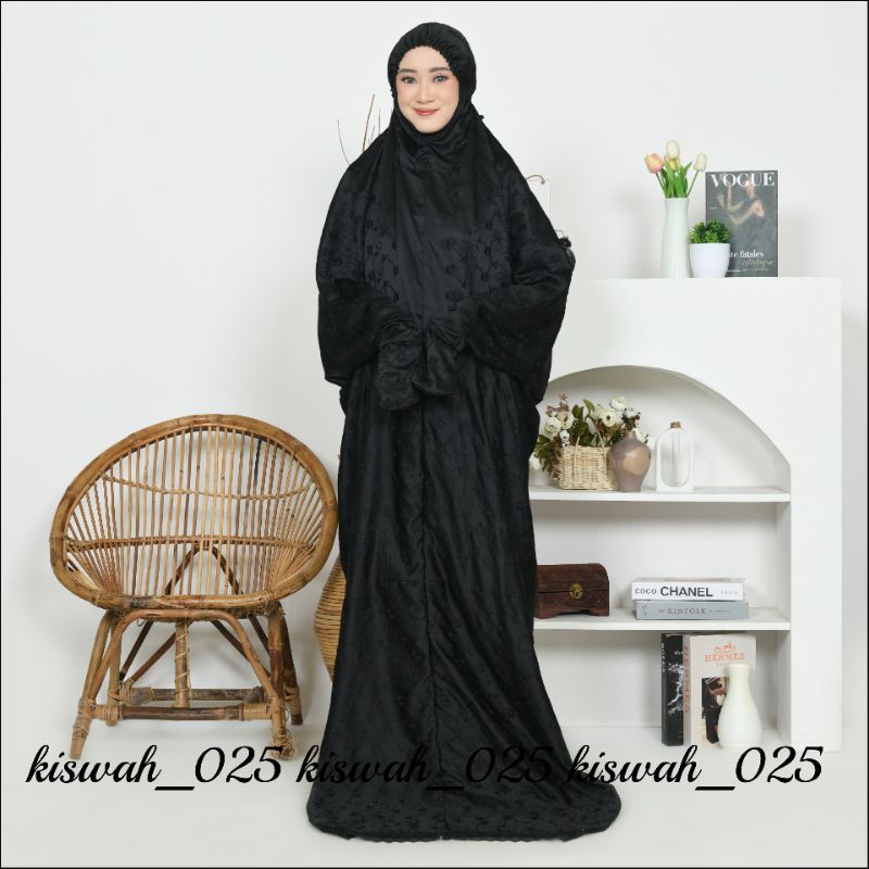 Kiswah - Mukena Terusan Sutra Paris Hitam Dewasa Mukena Lajuran Mukena Jumbo