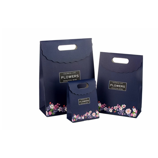 

PAPER BAG VELCRO IMPORT/KANTONG KADO/HAMPERS GOODIE BAG