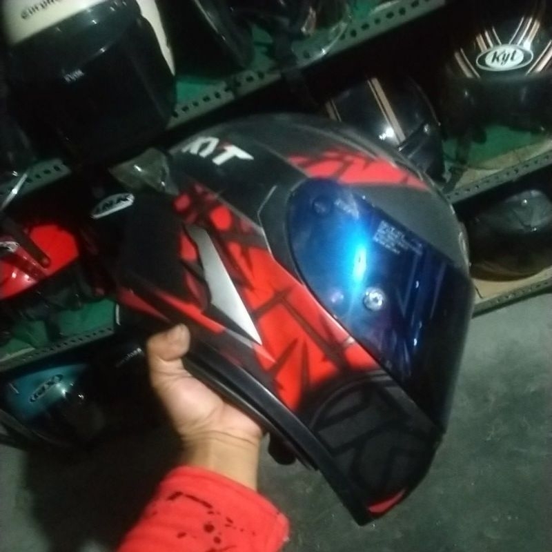 helm kyt falcon spike red paket ganteng bekas/seken/second/preloved