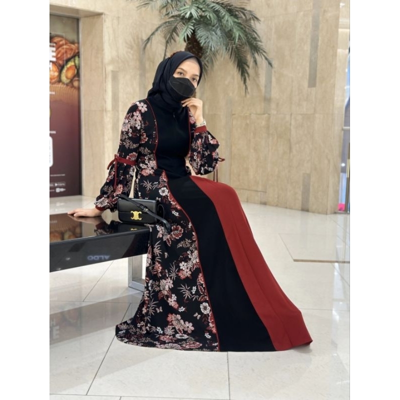 Laura Dress By Madeira