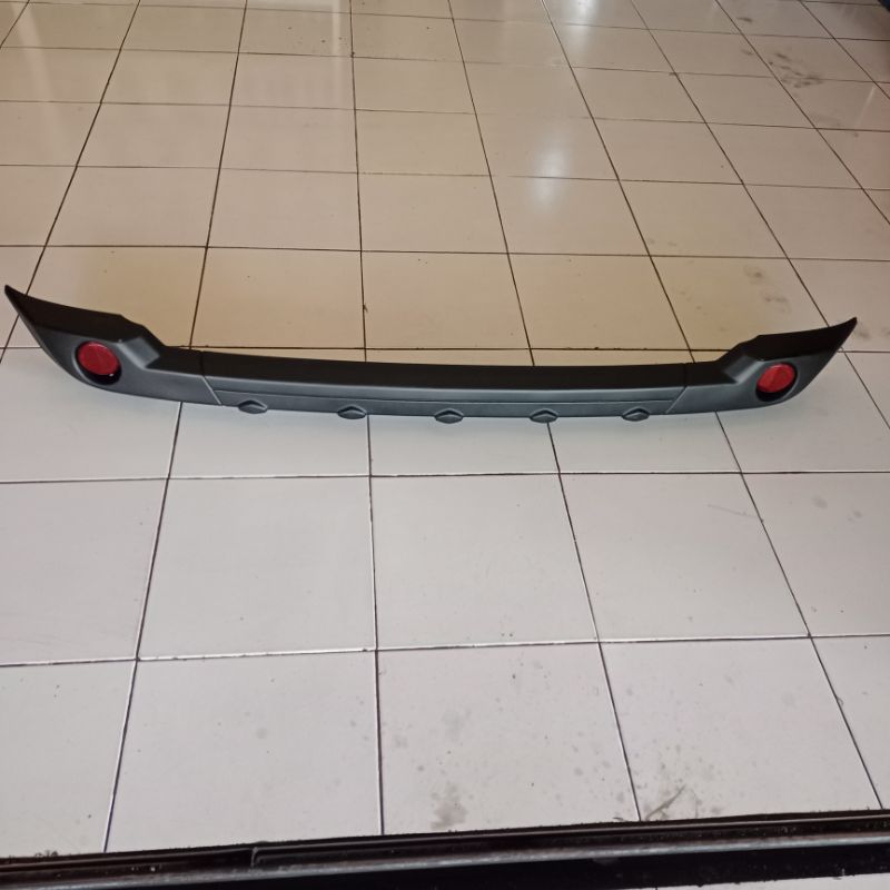 tanduk bumper belakang Avanza VVT-i