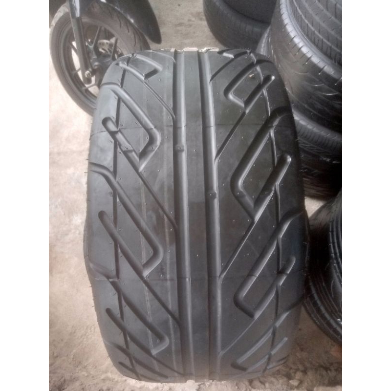 ban ACHILLES 123s semislick 255/35ZR17
