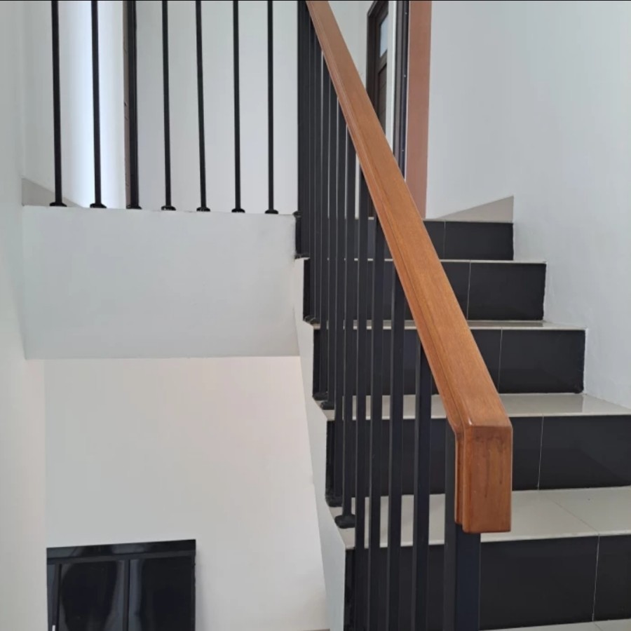 Handrail Pegangan Tangga Railing Kayu Meranti permeter