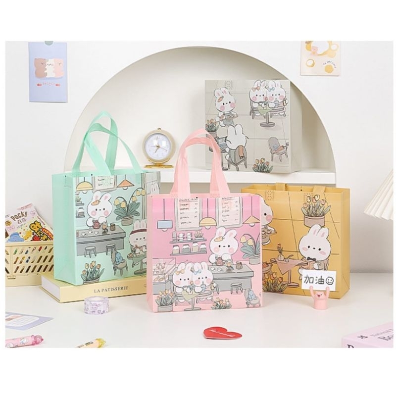 

HAPPY TAS KADO ULANG TAHUN RABBIT GOODIE BAG WATERPROOF HAMPERS SOUVENIR