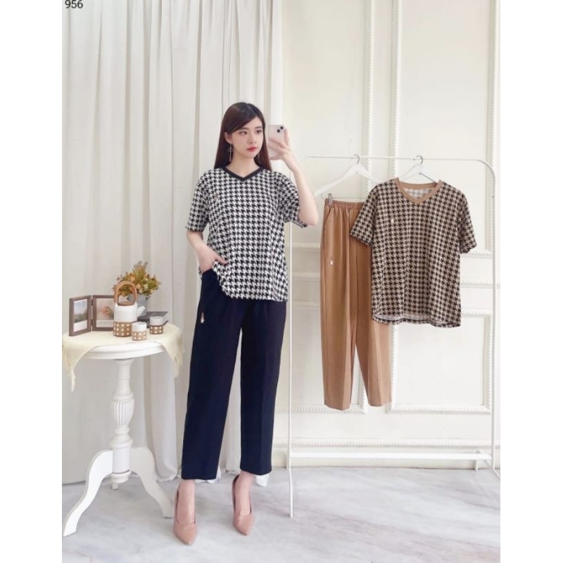 HENHEN.CLOTHING - STELAN CP HS GOLDEN BEE