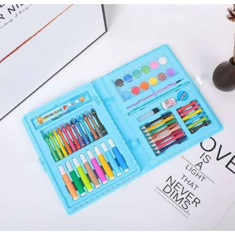 

set crayon 68 pcs