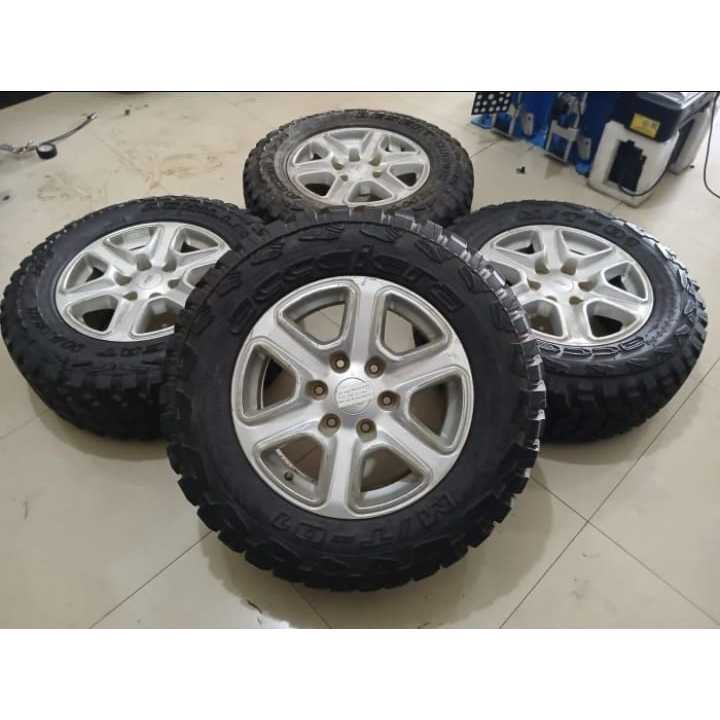 Velg Mobil Bekas R17 STD FORD RANGER + Ban Accelera Size 265 65 R17 MT