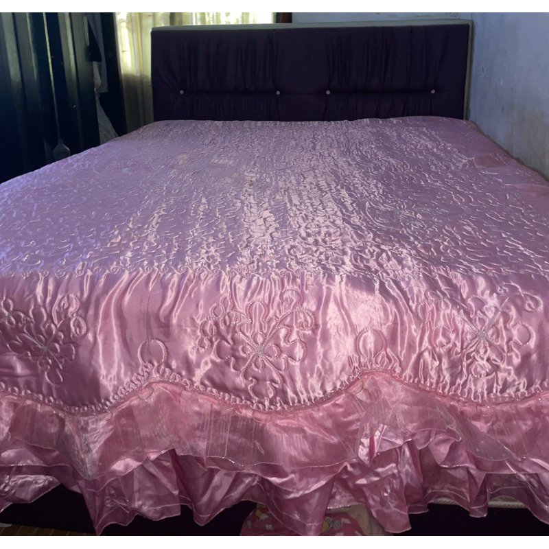 bedcover seprei pengantin + bantal dan sarung bantalnya