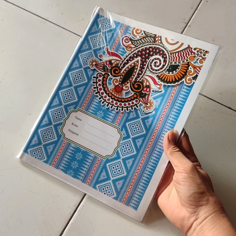 

1 Pak Sampul Buku Tulis Boxy isi 20 Lembar SIKA