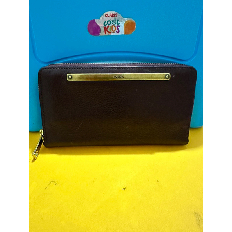preloved dompet fossil