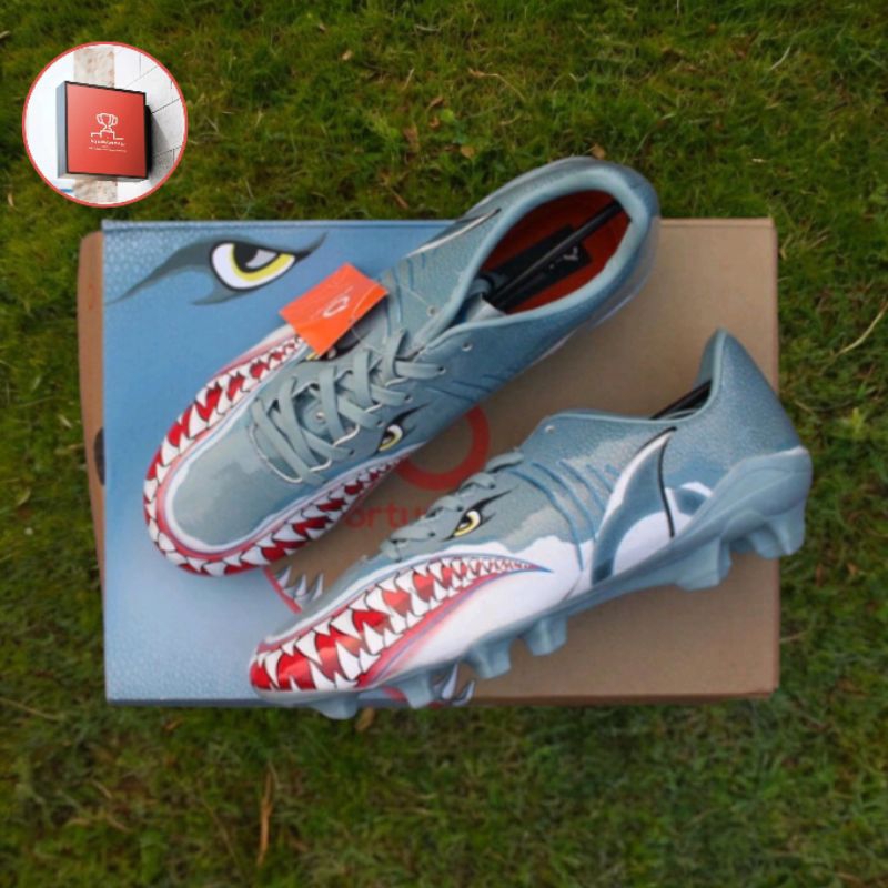 ORIGINAL sepatu kasut bola Ortus ORTUSEIGHT Catalyst requin soccer football shoes