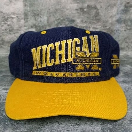 VINTAGE Michigan Wolverines Hat Snapback Adult Size Navy Blue Mens