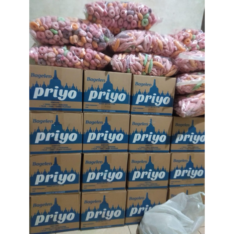 

donat kering warna warni