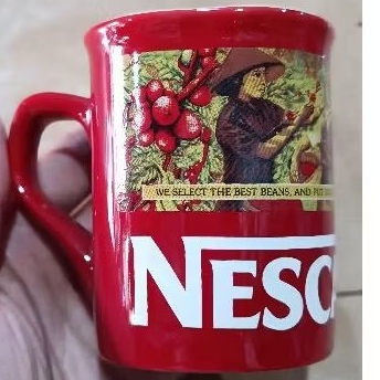 Gelas Mug Nescafe Classic Merah.