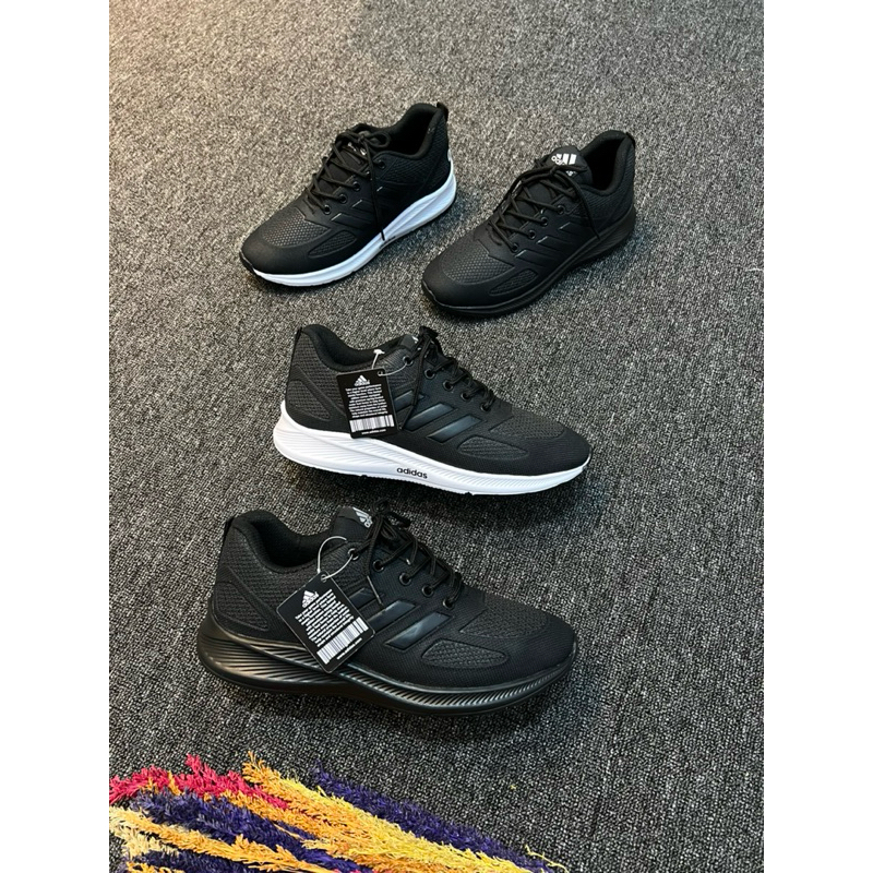 SEPATU SEKOLAH HITAM POLOS(UNISEX PRIA/WANITA)