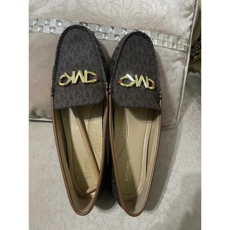 Big size Sepatu Wanita Michael Kors ukuran 9,5