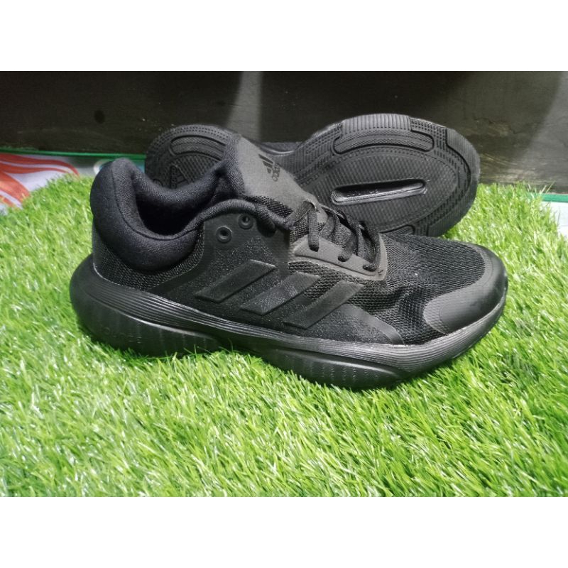 Sepatu Running Adidas Response