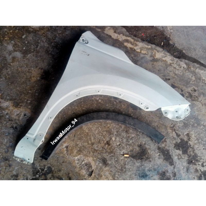 Over Fender Depan Rush Terios 2018 RH