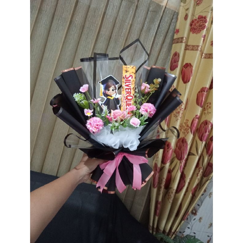 

buket wisuda toper+Silverqueen