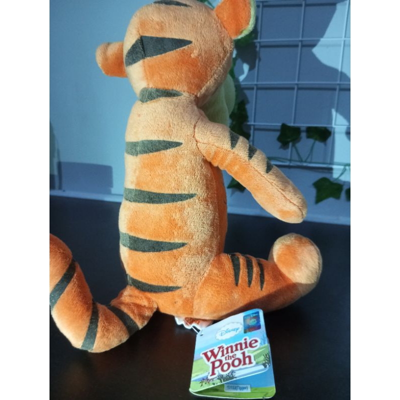 THRIFT BONEKA WINNIE THE POOH ORIGINAL MASIH ADA NEW TAG