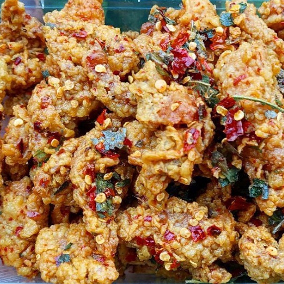 

TERMURAH KERIPIK KULIT AYAM PEDAS DAUN JERUK 5GR KULIT AYAM CRYPSI 5GR