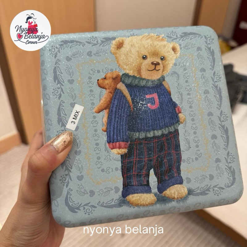 

Jenny bakery butter cookies Kue Mentega Khas Hongkong