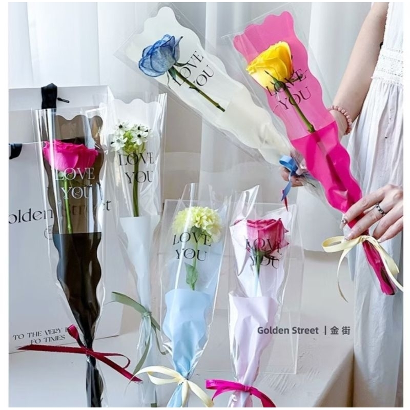 

( READY ) V220 Plastik Untuk Bunga Mawar 1 tangkai edisi love You ( 1 lembar )