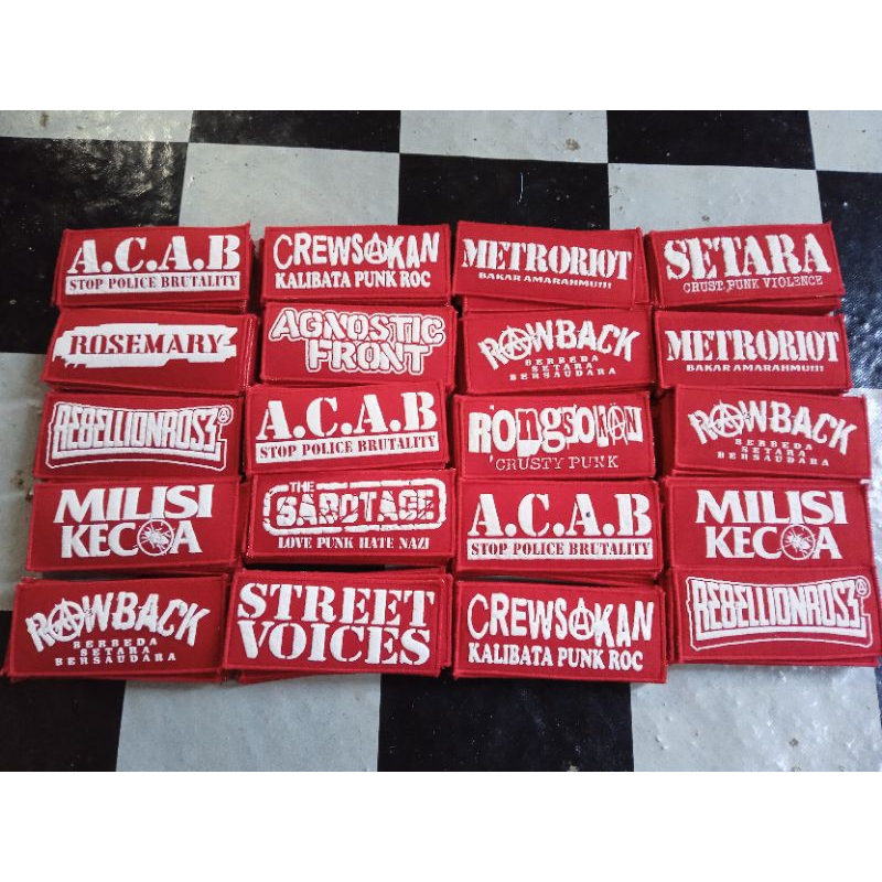 EMBLEM PUNK (MERAH)