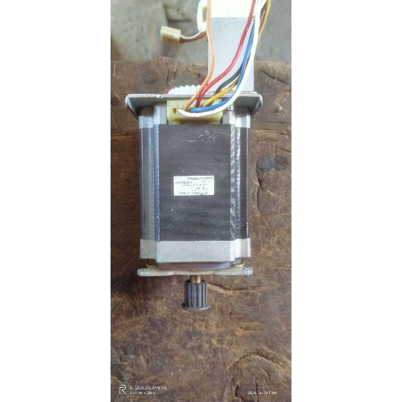 motor Steper long as tembus nema 23 , 2,5A Sanyo Denki kabel 6