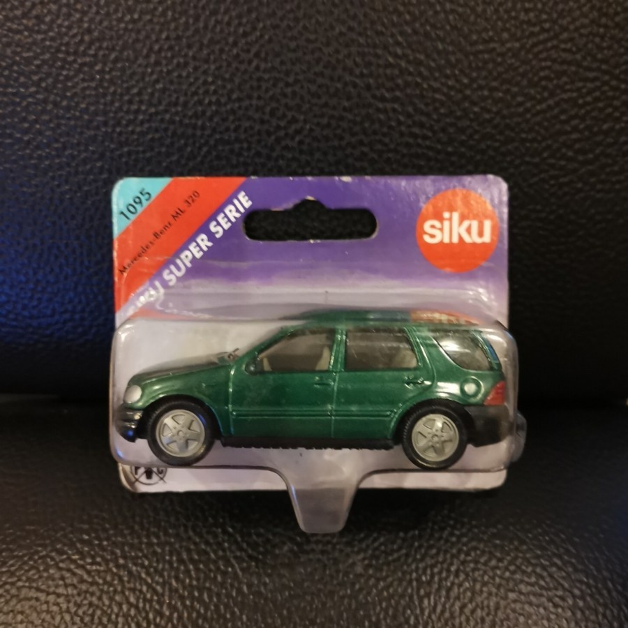 Diecast Siku 1095 Mercedes Benz ML 320 Siku Super Serie