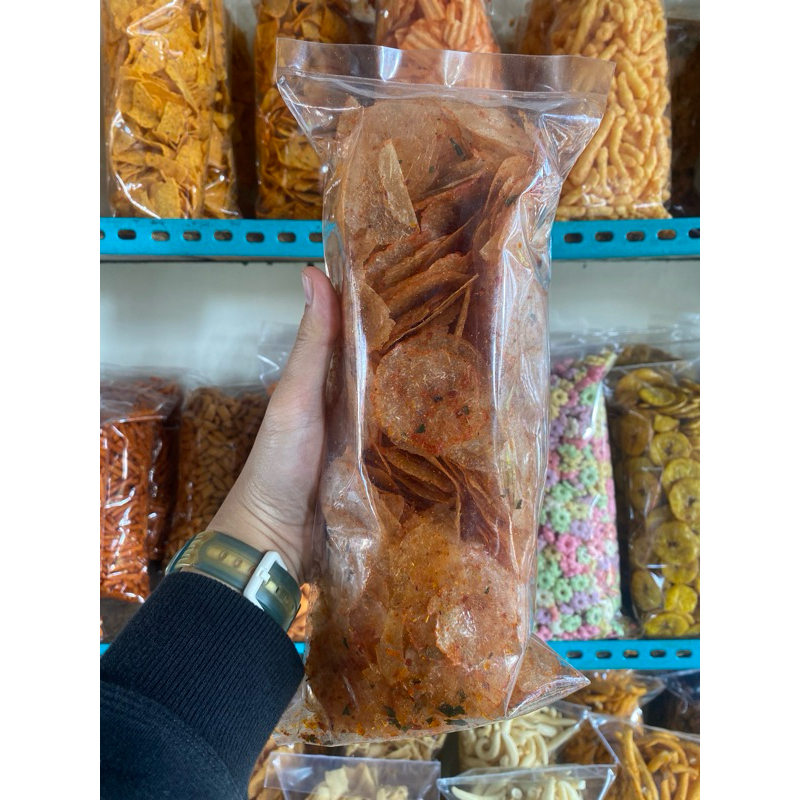 

250 gram keripik kaca / pedas daun jeruk / keripik pedas