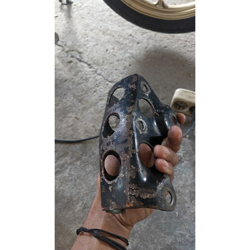 PANGKON MESIN MEGAPRO ORI