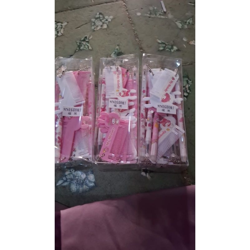 

bolpoin karakter sanrio melody