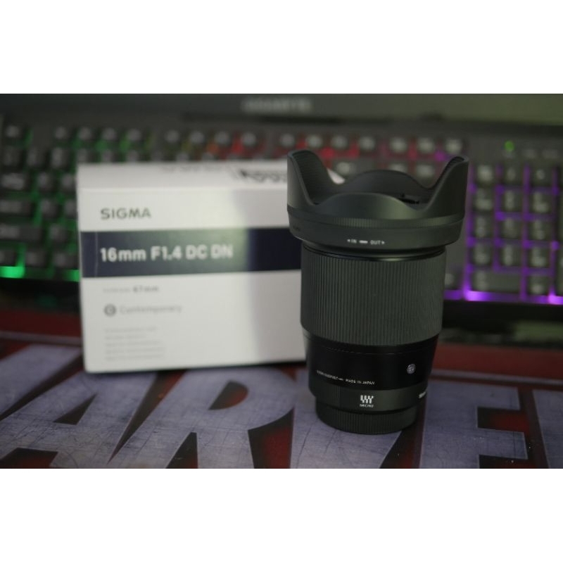 Sigma 16mm f1.4 mft Lumix Olympus like new