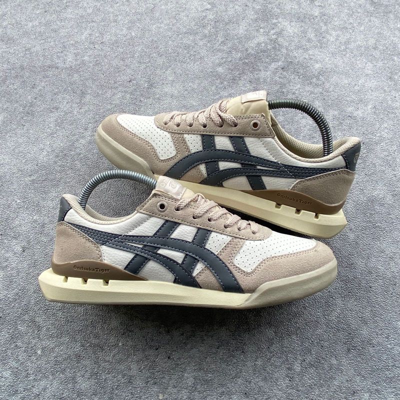 Onitsuka Tiger Ultimate 81 Size 40